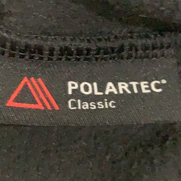 The North Face Girls Black Fleece 1/4 Zip Pullover — XL (18) - Picture 7 of 7